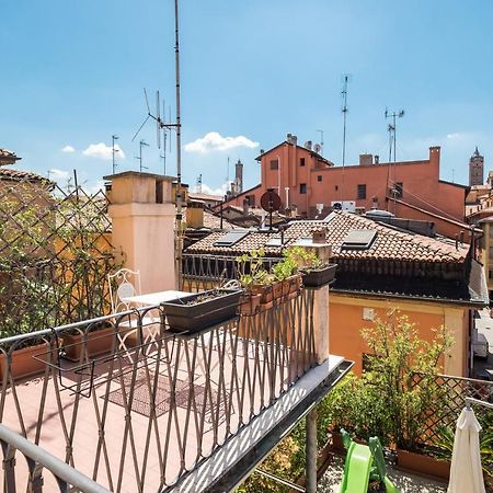 A Pochi Passi Dalla Finestrella Di Via Piella By Wonderful Italy Apartment Bologna Bagian luar foto