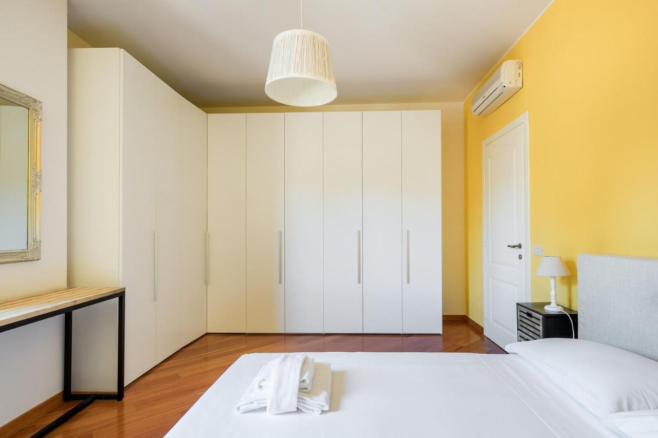 A Pochi Passi Dalla Finestrella Di Via Piella By Wonderful Italy Apartment Bologna Bagian luar foto