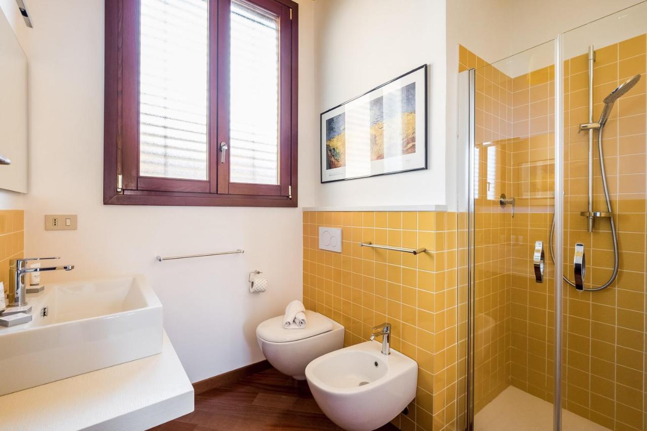 A Pochi Passi Dalla Finestrella Di Via Piella By Wonderful Italy Apartment Bologna Bagian luar foto